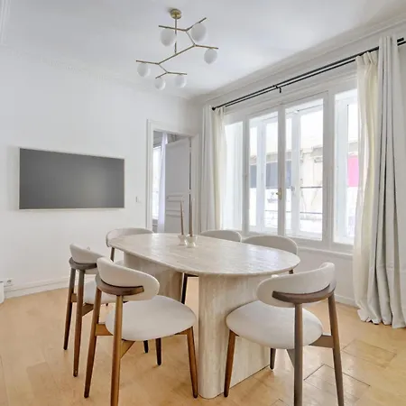 Tuileries Saint Honore 6p Ac By Melvane パリ